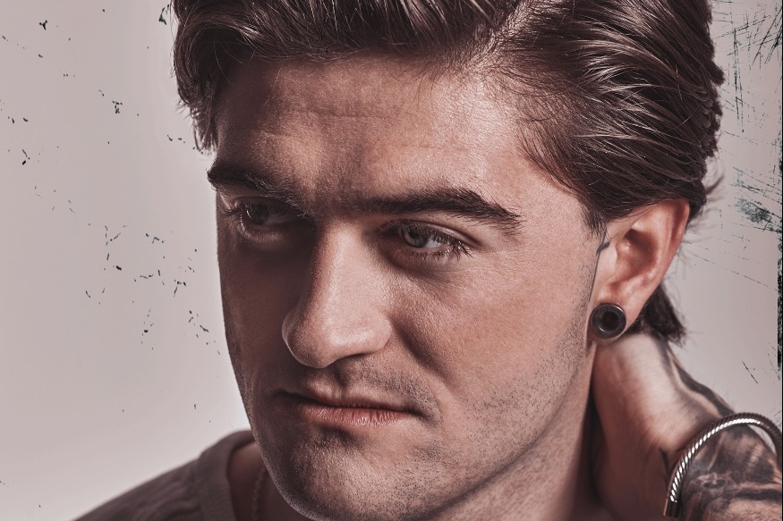 Adam Hender - I Don't Mind